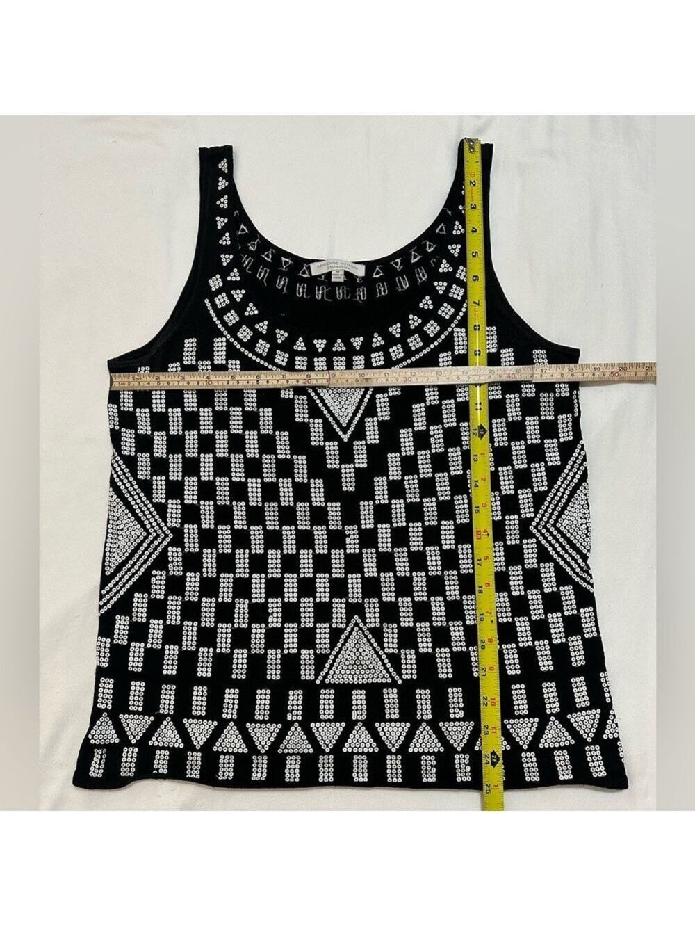 ADRIENNE VITTADINI BLACK & WHITE GEOMETRIC TANK TOP SIZE MEDIUM - Picture 6 of 9